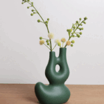 Chic Green Ceramic Vase: Nordic-style Elegance for Your Home