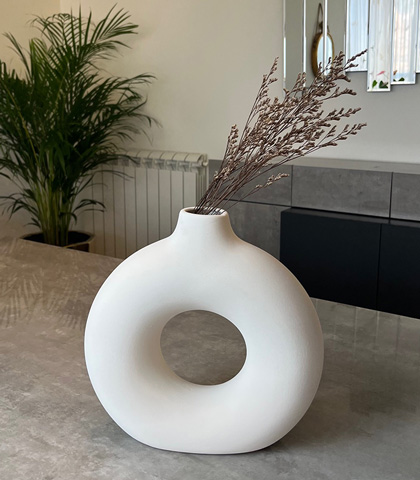Modern O-Shaped Ceramic Vase