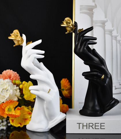 Nordic Modern Handheld Rose Resin Sculpture – Black & White – Luxury Home Decor – 27cm