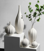 Modern Ceramic Garlic Shaped Flower Vase