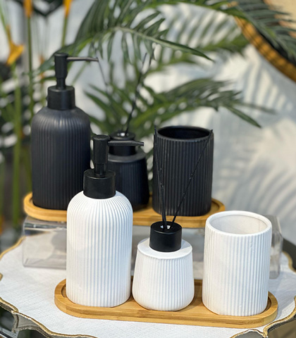 Bathroom Accessory Set