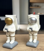 Astronaut Phone Holder Statue
